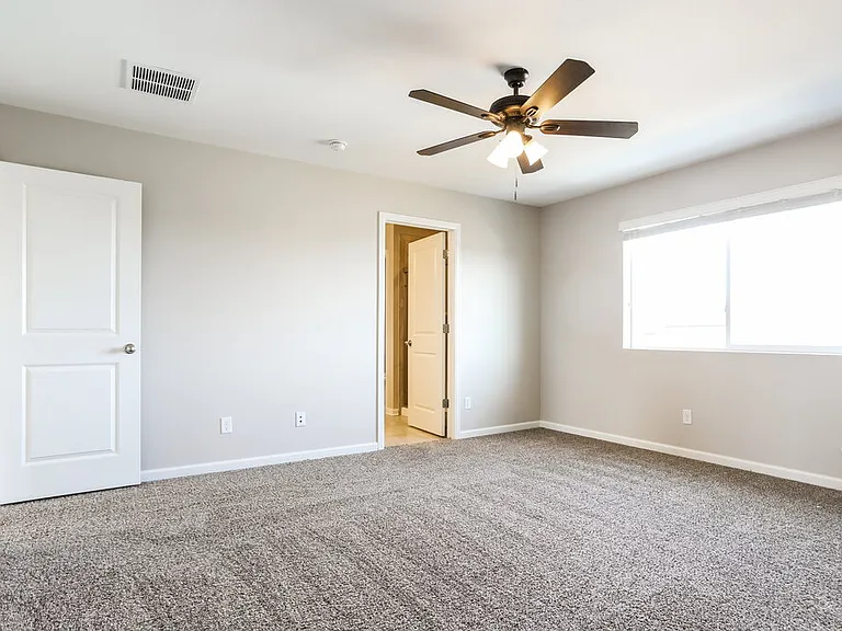 7649 Blue Water Dr — Photo 12