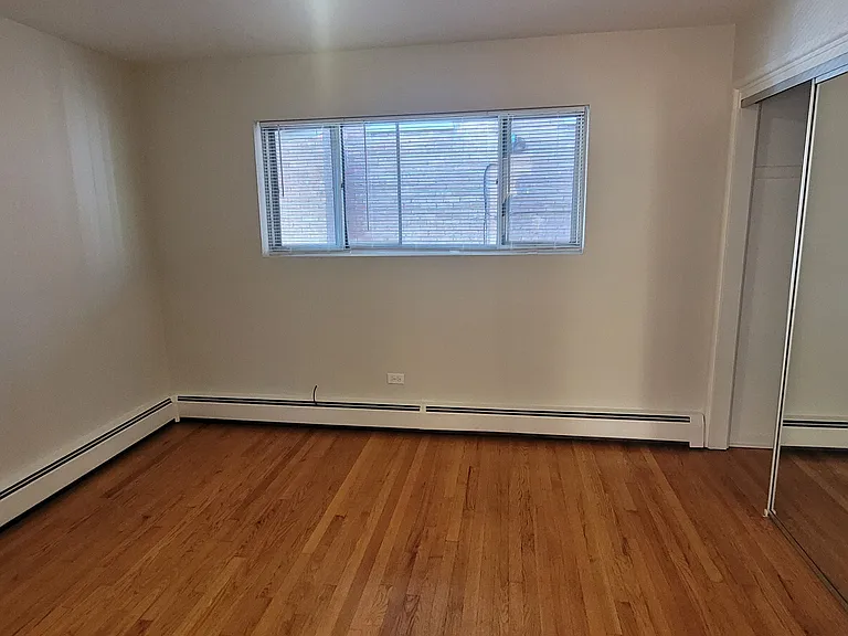 2900 N River Rd #9 — Photo 9