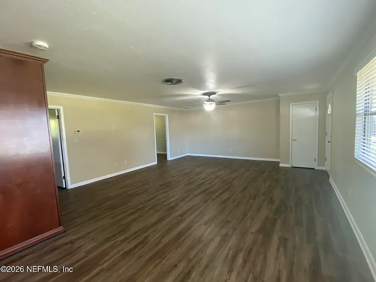 104 Saint Elmo Rd — Photo 9