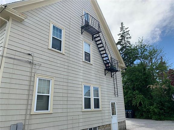 2nd image of 165 Greenwood St