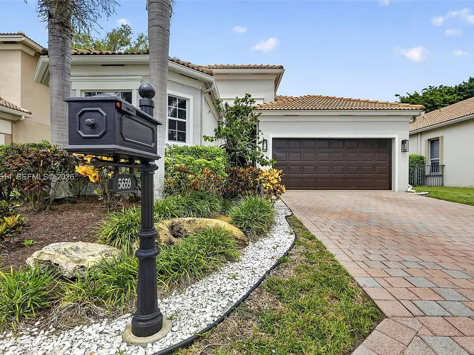 5659 Via De La Plata Cir