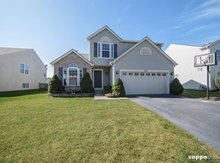 374 Zinnia Dr, Romeoville, IL 60446