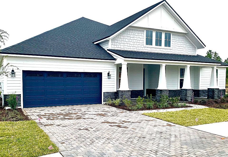 1st image of 647 Glenneyre