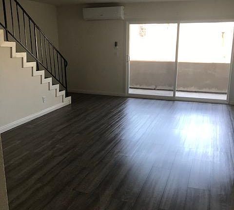 4th image of 11840 Camarillo St #12