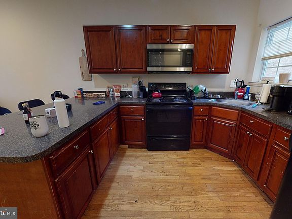 5th image of 1833 N 18th St #A