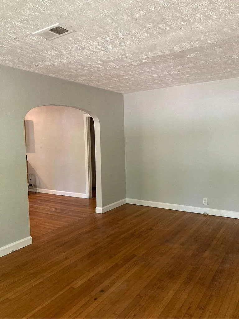 510 Daniel Ave — Photo 4