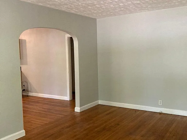 510 Daniel Ave — Photo 3