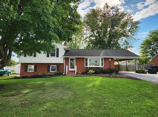 221 Howard Dr, Salem, VA 24153