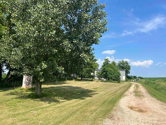 3rd image of 6902 County Road K