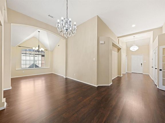 2nd image of 6718 Meadowcrest Dr #6718