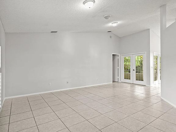 5th image of 4815 NW North Macedo Blvd
