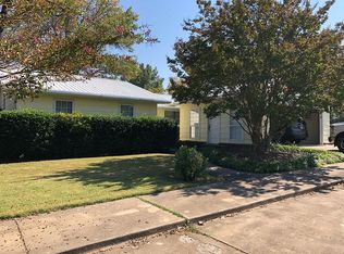 1113 Quail Creek Dr, Russellville, AR 72801