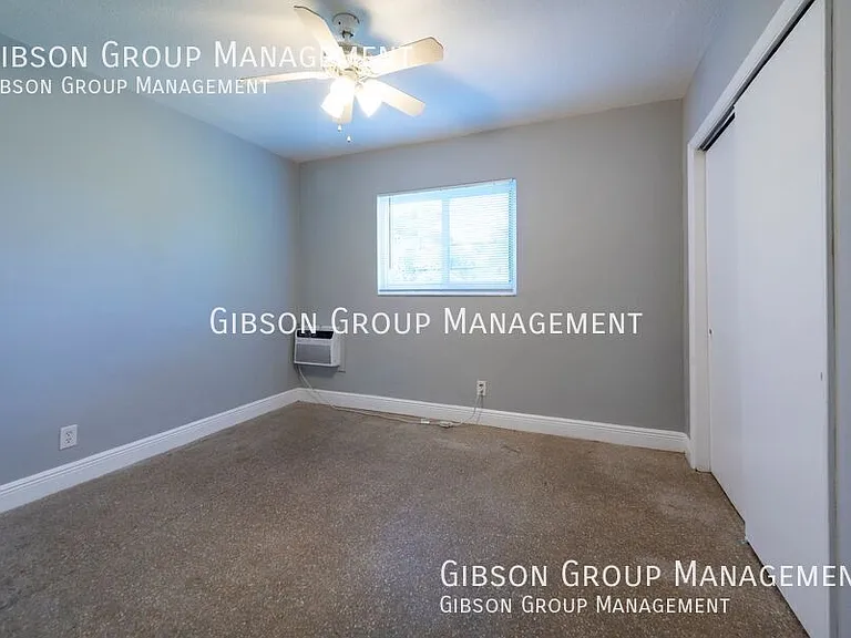 806 NE 16th Pl #6 — Photo 11