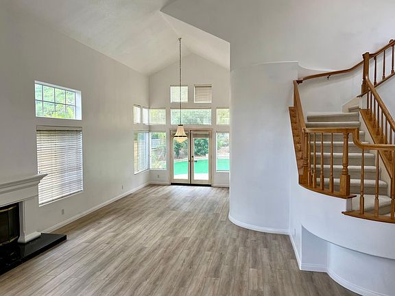 2nd image of 26601 White Oaks Dr