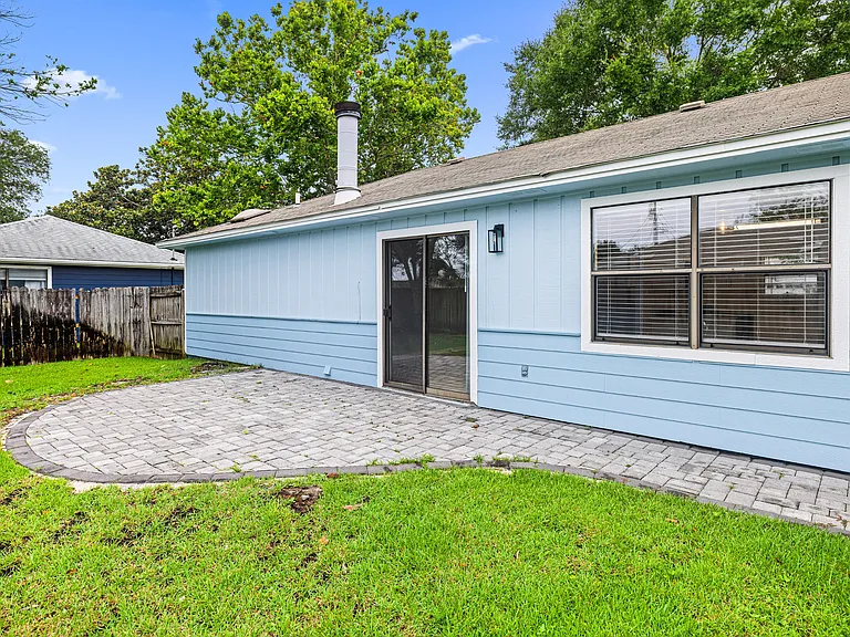 349 Primrose Cir — Photo 45