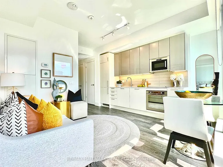 403 Church St #2704 — Photo 12