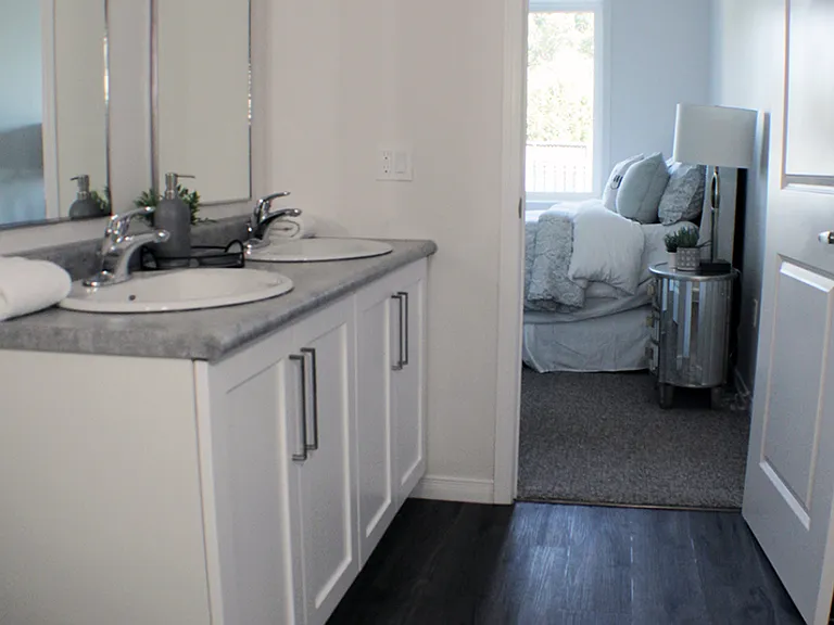 11 Douglas Cres — Photo 10