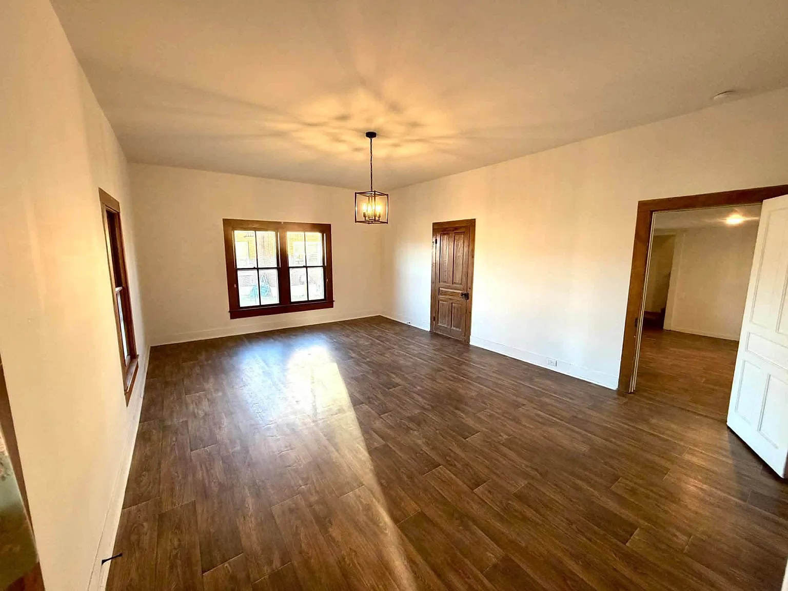 4 bed, 1999 sqft, $1,200 — Photo 3