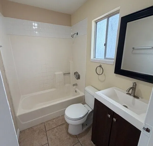1609 Grove St #B — Photo 19