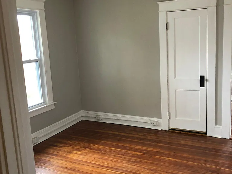 69 Burlington Ave #3 — Photo 3