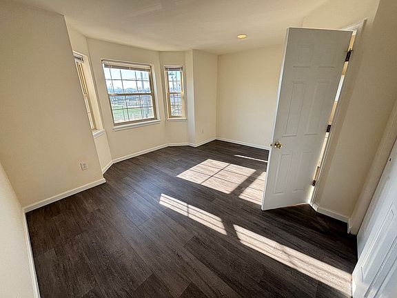 3rd image of 1533 W Norris St #2