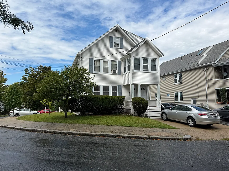 25 Moulton Rd #1