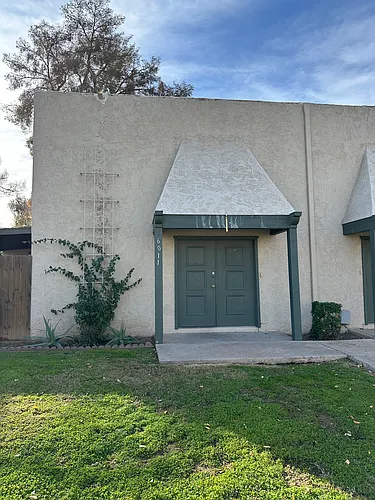 6011 W Golden Ln Photo 1