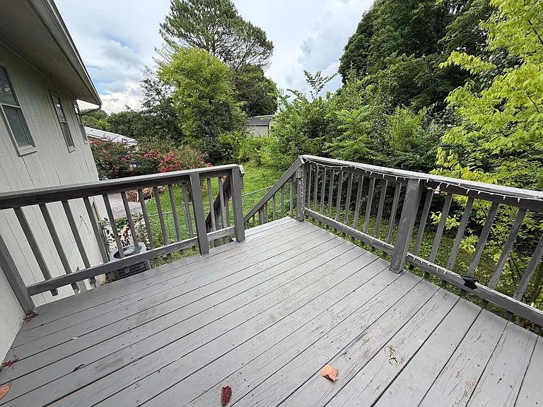 11518 Midhurst Dr — Photo 24