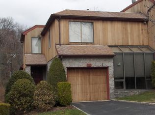 123 The Cres, Roslyn Heights, NY