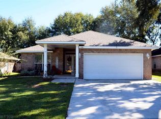 7176 Raintree Ln, Gulf Shores, AL 36542