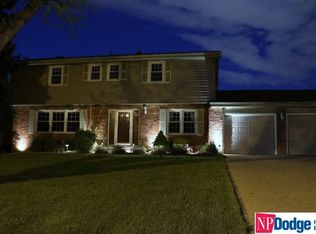 565 S 120th Ave, Omaha, NE 68154