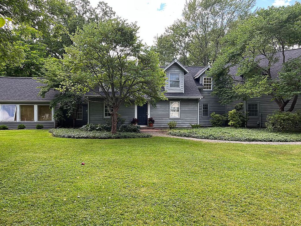 1st image of 267 Long Meadow Cir