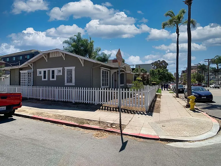 4193 4th Ave — Photo 29