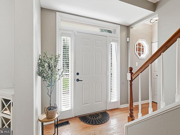 5th image of 12585 Cricket Ln