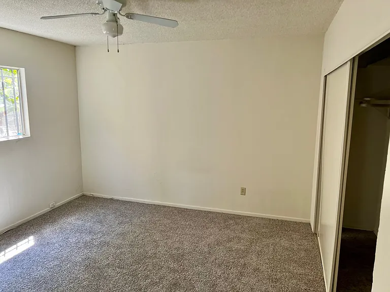 837 Victor Ave #10 — Photo 4