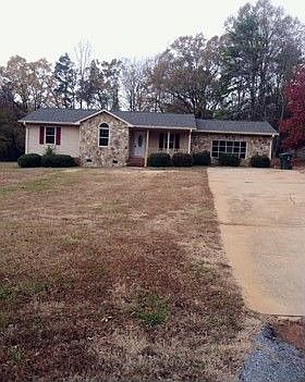 2nd image of 107 Calton Dr