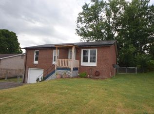 231 Cedar Ln, Johnson City, TN 37615