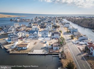 1101 Tahiti Dr, Forked River, NJ