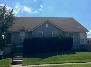 8648 NW Waukomis Dr, Kansas City, MO 64154