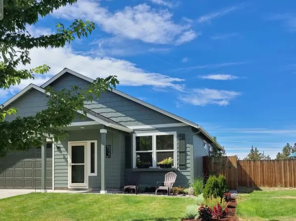 63785 Hunters Cir, Bend, OR 97701