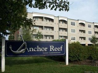 60 Maple St #42G, Branford, CT 06405