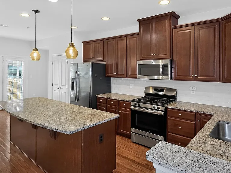 5363 S Center Dr — Photo 9