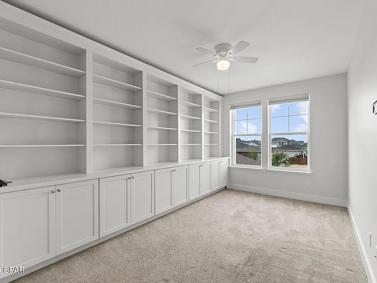 1816 Discovery Loop — Photo 29