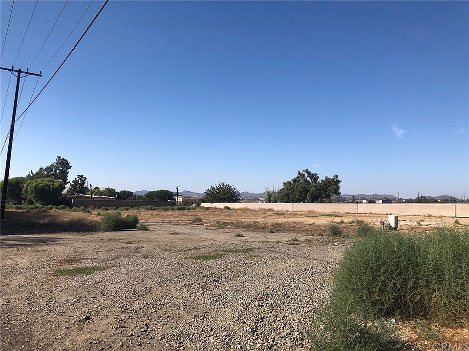 1st image of 25780 Washington Ave