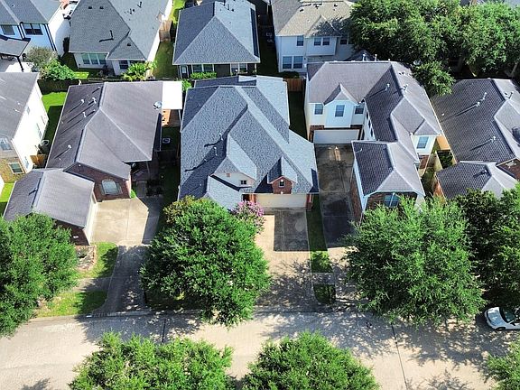 4th image of 21710 Shallow Glen Ln