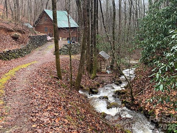 4th image of 1022 Coweeta Gap Rd