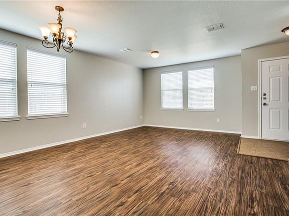 4th image of 1209 Krista Dr