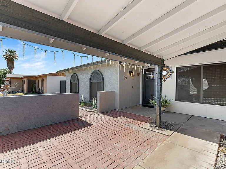 4716 W Christy Dr — Photo 7