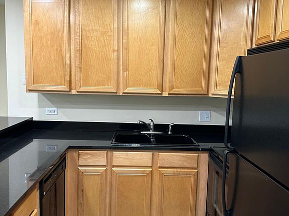 3rd image of 5800 Oakwood Dr Unit 3H