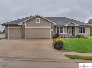 15101 Taylor St, Omaha, NE 68116